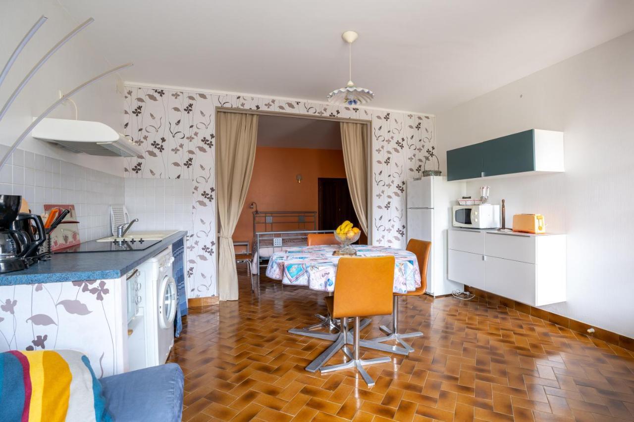 Apartment La Barberie Saint-Martial-de-Vitaterne